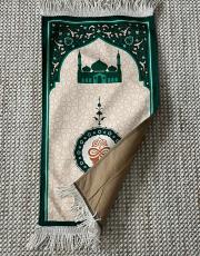 yeşil cami dizayn çocuk seccadesi 2