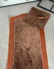 kahve çantalı diz ağırtmayan peluş seccade - 2 3