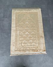 gold deri astarlı baskılı peluş lüks seccade 6