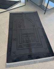 siyah deri astarlı peluş lüks seccade 2