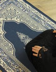 lacivert baskılı silindir çantalı  seccade 3