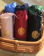 bordo baskılı silindir çantalı  seccade 6