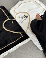 siyah beyaz peluş kumaşlı ve süngerli kalpli çift seccadesi çantalı  süngerli 5